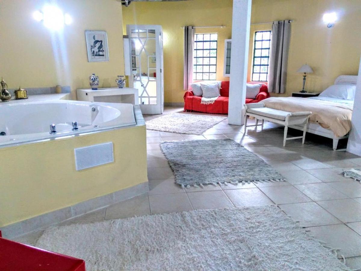 Villa Serena Bed & Breakfast Embu Extérieur photo