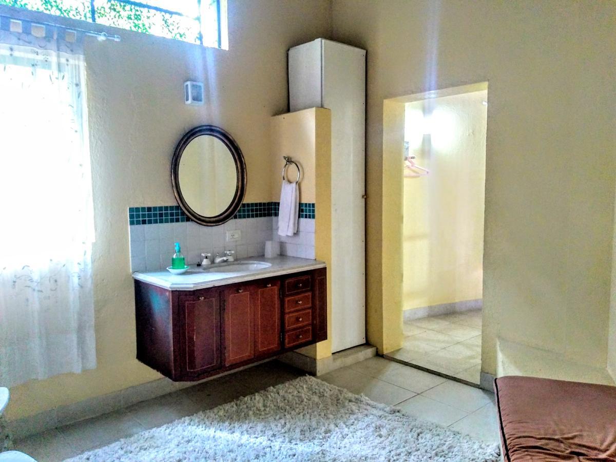 Villa Serena Bed & Breakfast Embu Extérieur photo